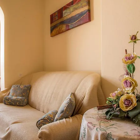 B32 - Central Apartamento